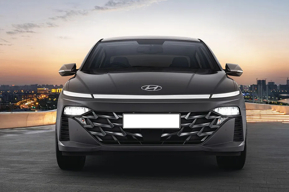 Hyundai Verna Image