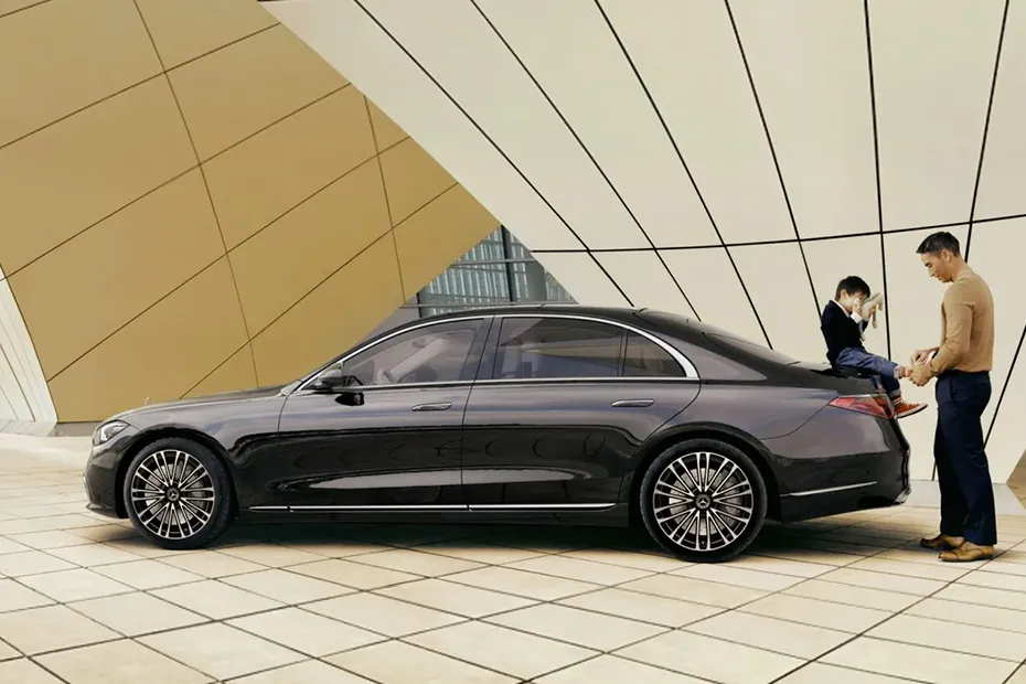 Mercedes-Benz S-Class Image